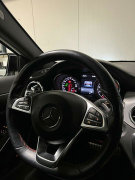 Mercedes-Benz GLA 180 AMG Navi Camera Cruise Climate PDC