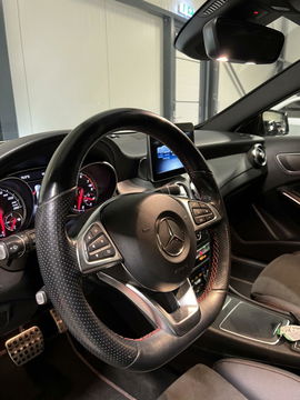 Mercedes-Benz GLA 180 AMG Navi Camera Cruise Climate PDC