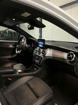 Mercedes-Benz GLA 180 AMG Navi Camera Cruise Climate PDC