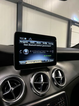 Mercedes-Benz GLA 180 AMG Navi Camera Cruise Climate PDC