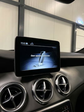 Mercedes-Benz GLA 180 AMG Navi Camera Cruise Climate PDC