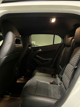 Mercedes-Benz GLA 180 AMG Navi Camera Cruise Climate PDC