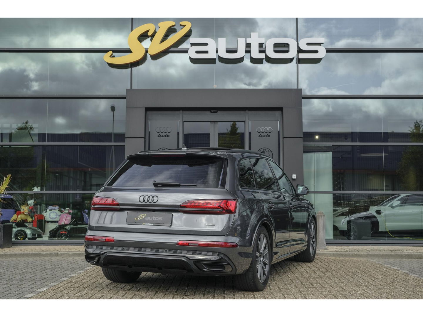Audi Q7 60 TFSIe 455pk Competition Hybrid Panoramadak *BTW* Head-up Trekhaak elektrisch Leder Adaptive cruise DAB Carplay