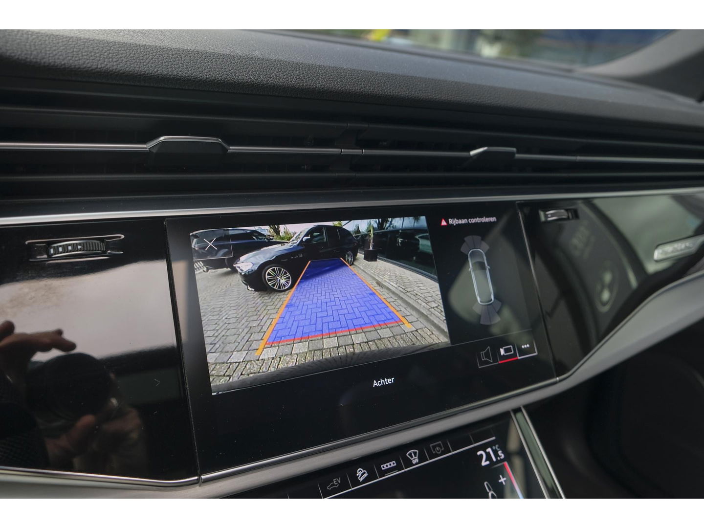 Audi Q7 60 TFSIe 455pk Competition Hybrid Panoramadak *BTW* Head-up Trekhaak elektrisch Leder Adaptive cruise DAB Carplay