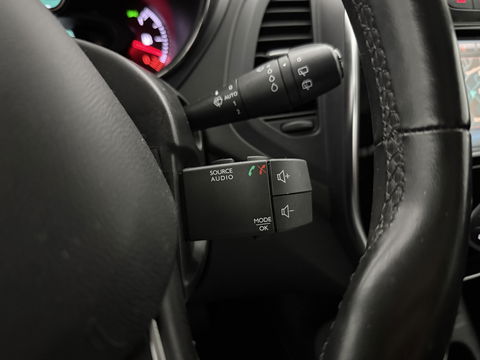 Renault Captur 1.2 TCe Intens | Camera | Cruise | Trekh. | Navi | Keyless | Dodehoek | NAP