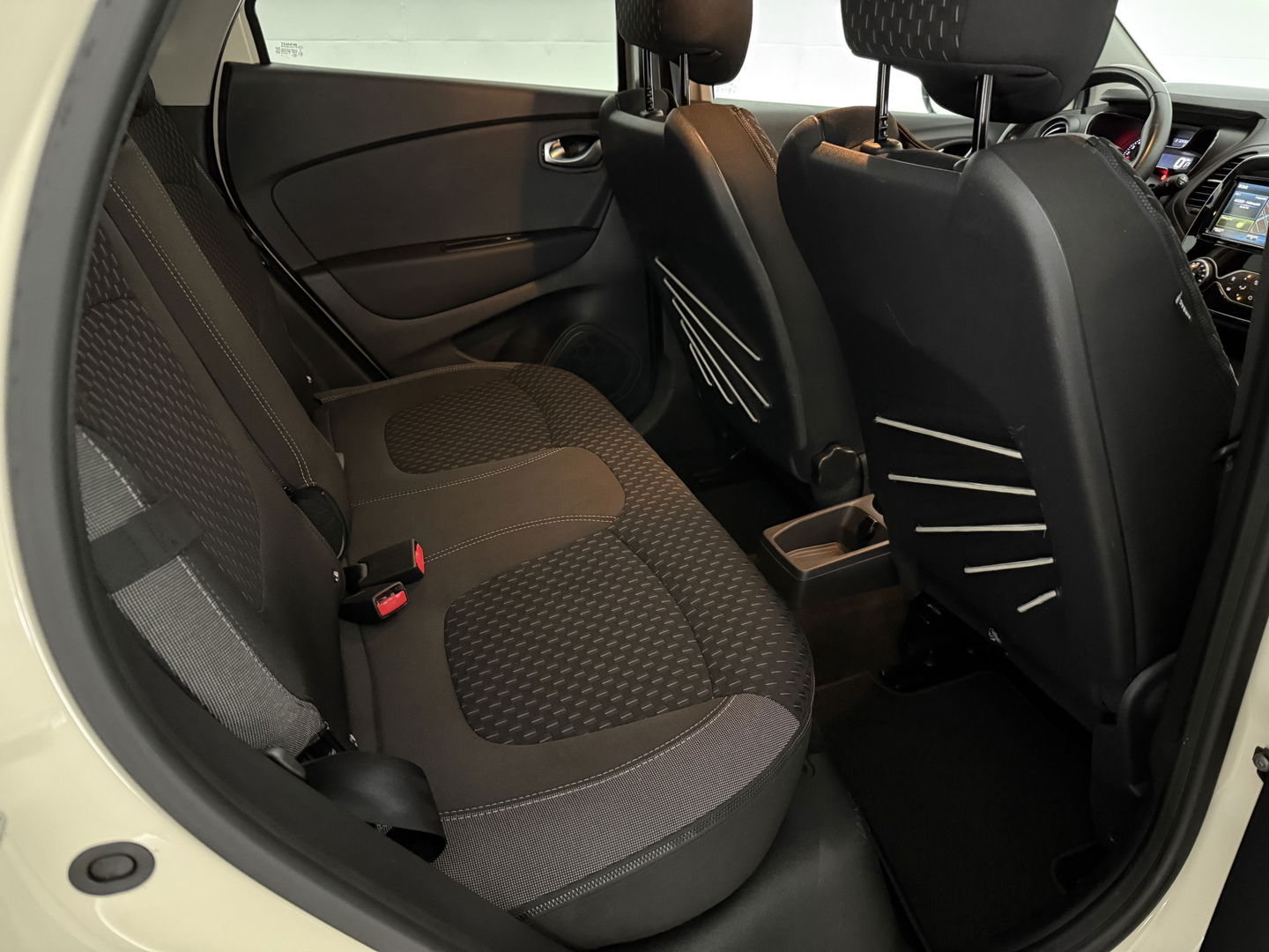 Renault Captur 1.2 TCe Intens | Camera | Cruise | Trekh. | Navi | Keyless | Dodehoek | NAP