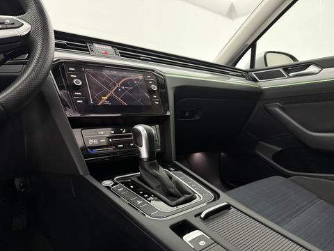 Volkswagen Passat Variant 1.4 TSI GTE PHEV 218PK | Pano | Sfeerverl. | Camera | Adaptive Cruise | Carplay | Schakelflippers