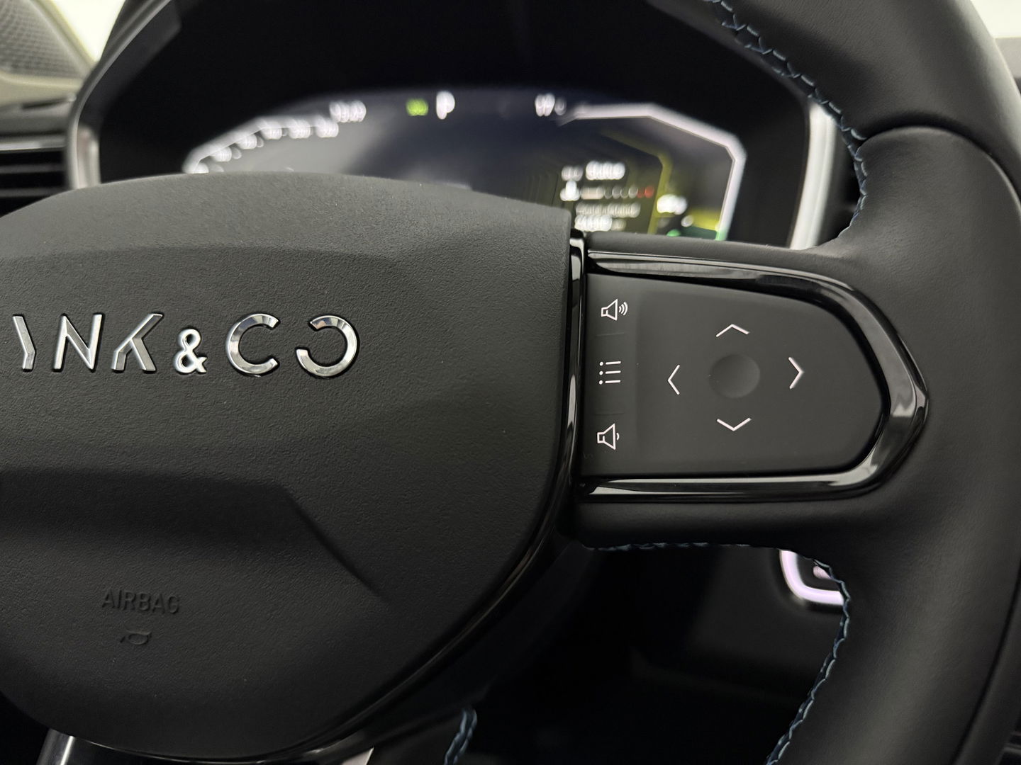 Lynk Co 01 1.5 | Nardo Grey | Pano | 360° | Memory | Virtual | Sfeerverl. | Carplay | Adaptive Cruise