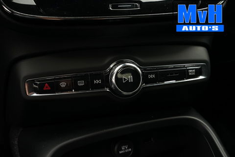 Volvo XC40 2.0 T4 Momentum|TREKHAAK|CAMERA|NAP|LED|CRUISE