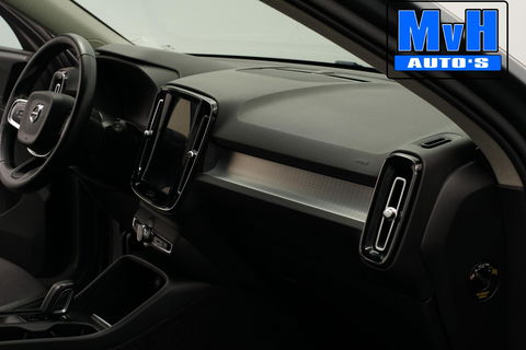 Volvo XC40 2.0 T4 Momentum|TREKHAAK|CAMERA|NAP|LED|CRUISE
