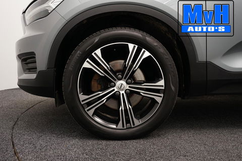 Volvo XC40 2.0 T4 Momentum|TREKHAAK|CAMERA|NAP|LED|CRUISE