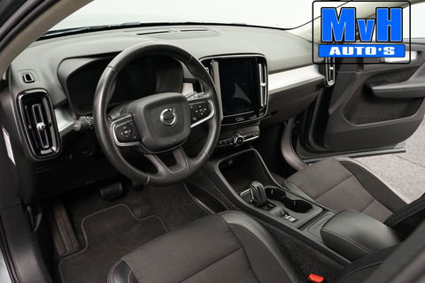 Volvo XC40 2.0 T4 Momentum|TREKHAAK|CAMERA|NAP|LED|CRUISE