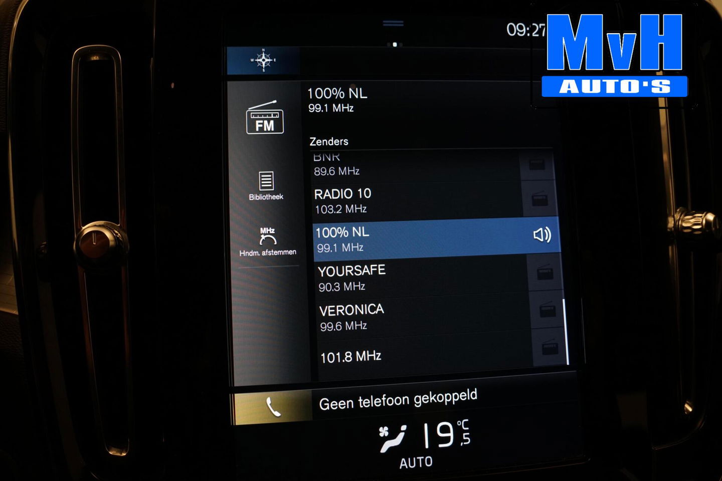 Volvo XC40 2.0 T4 Momentum|TREKHAAK|CAMERA|NAP|LED|CRUISE