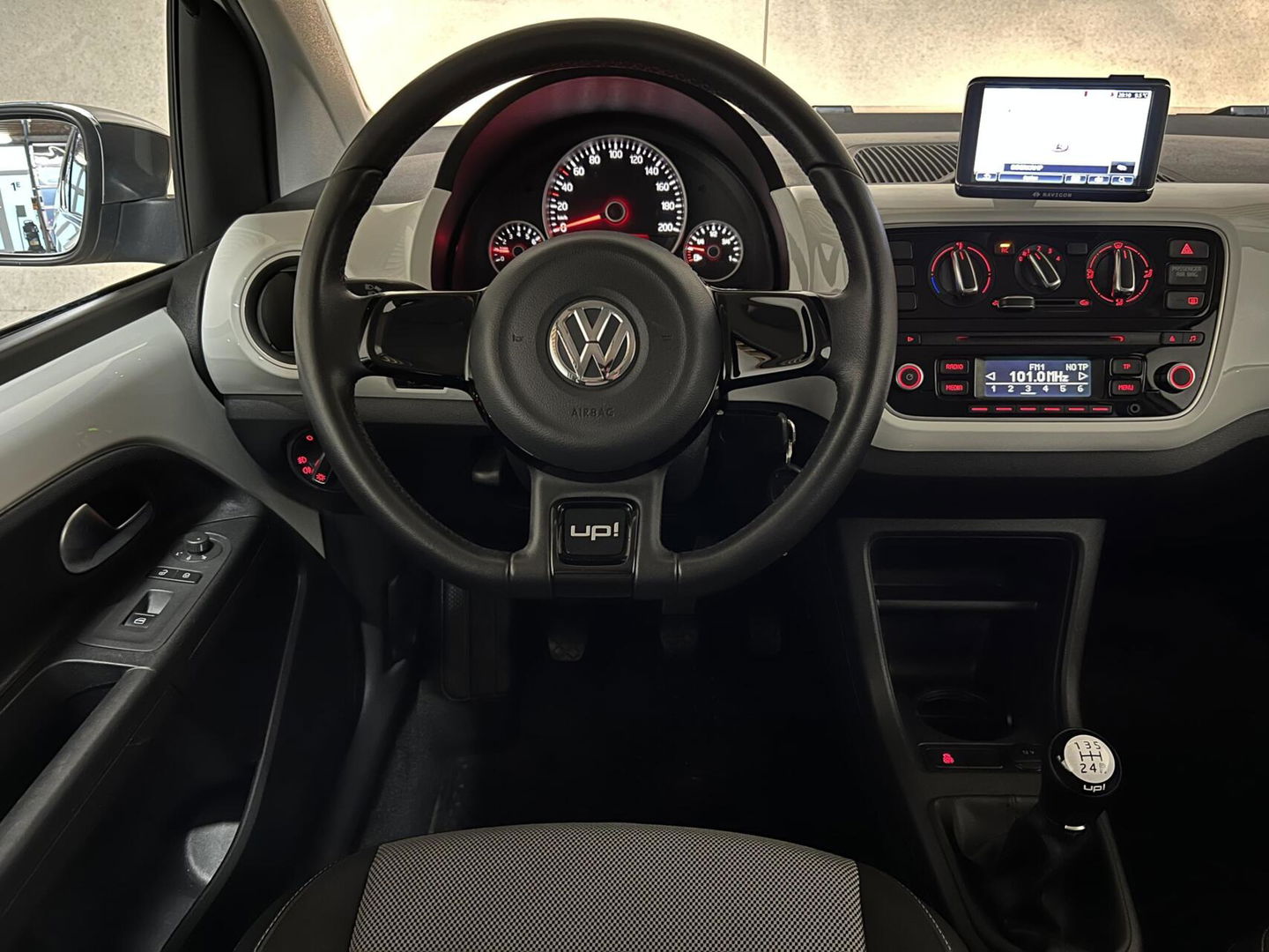 Volkswagen up! 1.0 White Up! Airco Navi Nieuwe APK