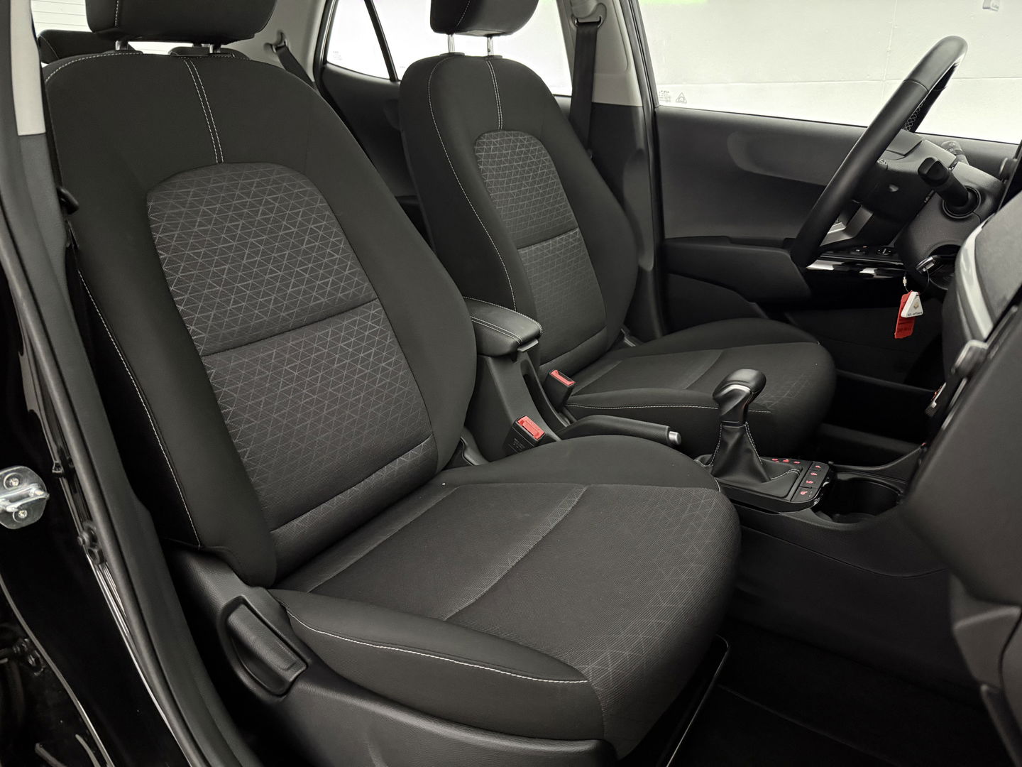 Kia Picanto 1.2 Dynamic line | Camera | Carplay | Stoel/Stuur verwarmd | Cruise | Parkeersens.