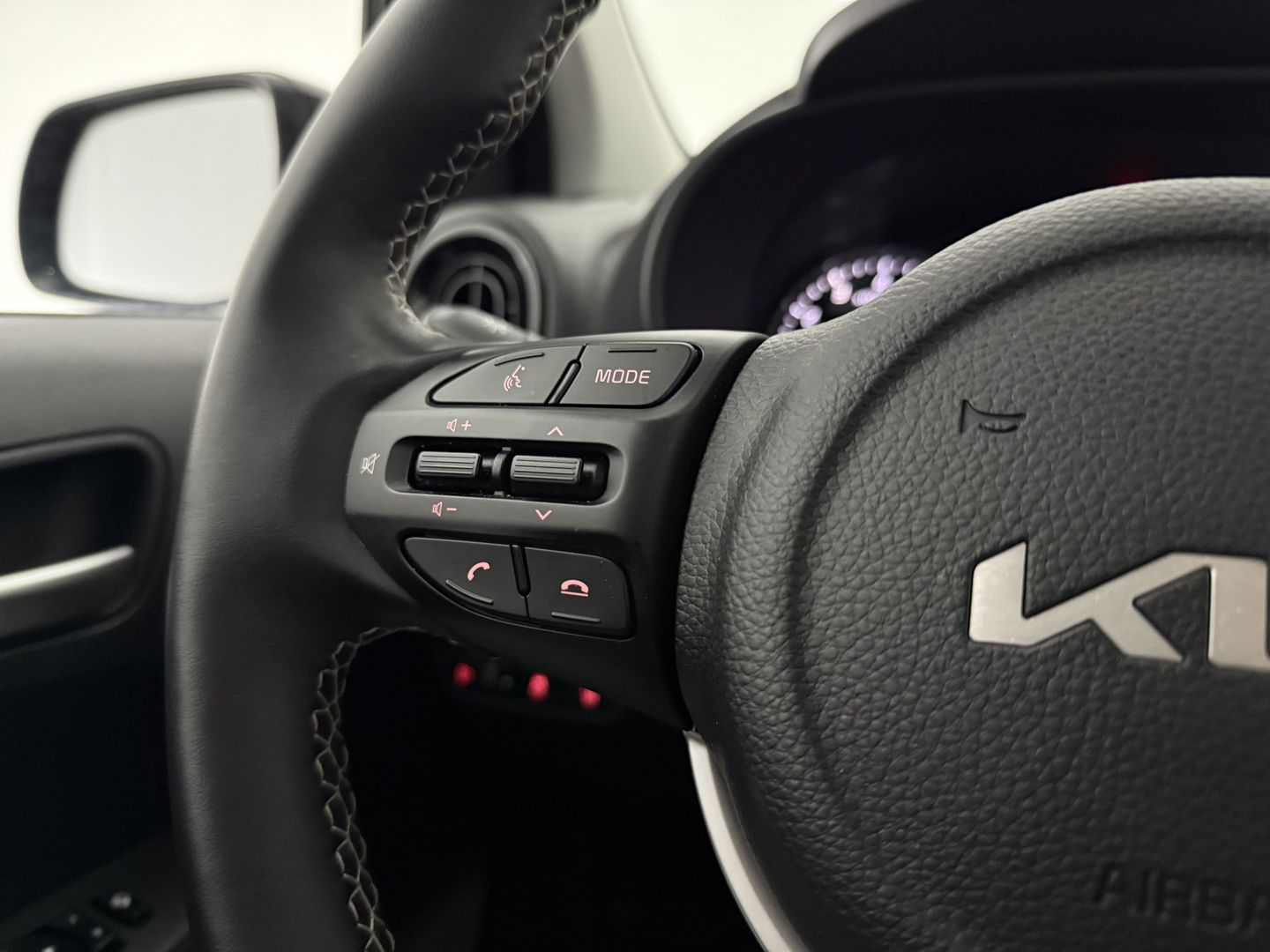 Kia Picanto 1.2 Dynamic line | Camera | Carplay | Stoel/Stuur verwarmd | Cruise | Parkeersens.