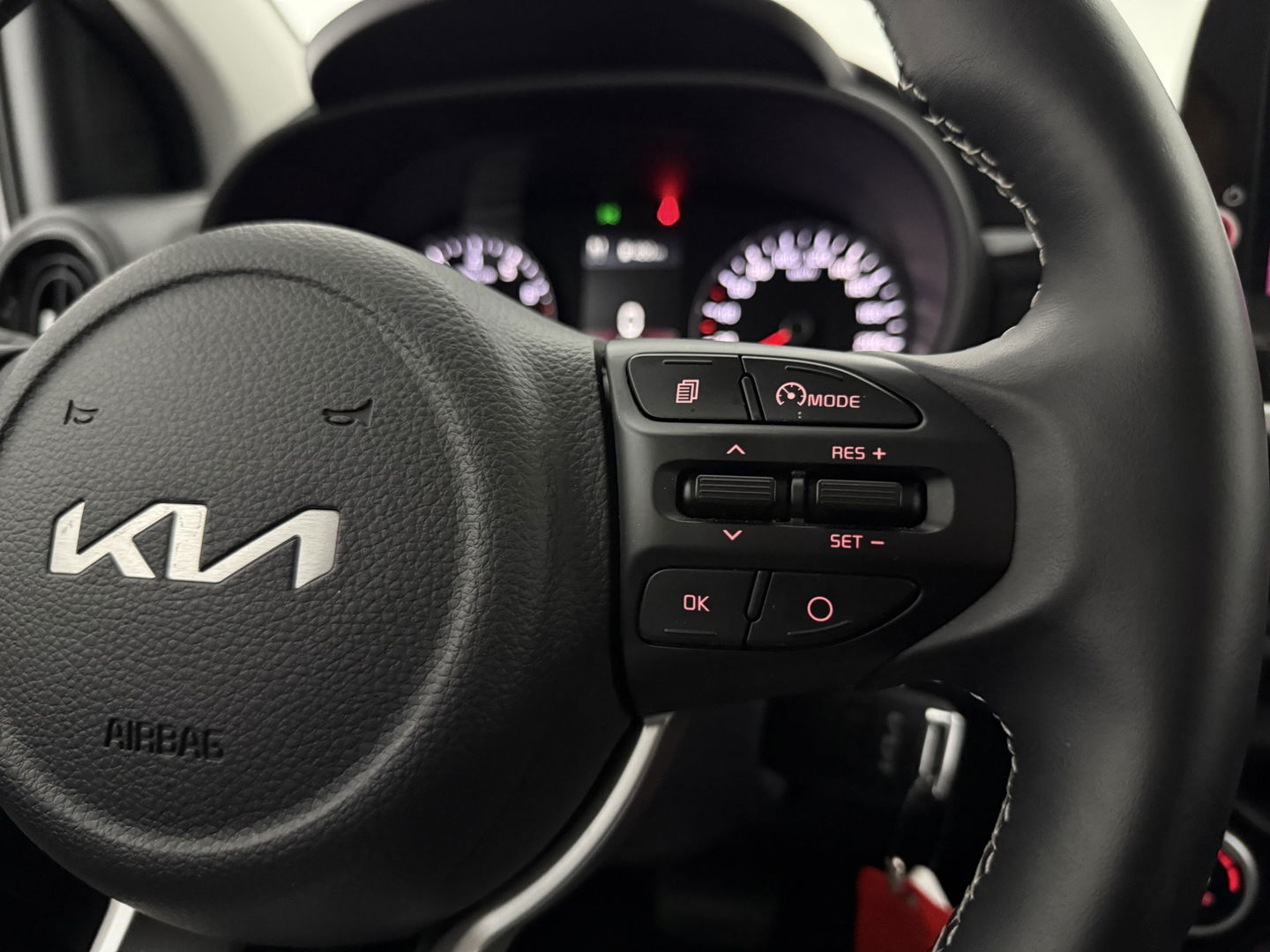 Kia Picanto 1.2 Dynamic line | Camera | Carplay | Stoel/Stuur verwarmd | Cruise | Parkeersens.