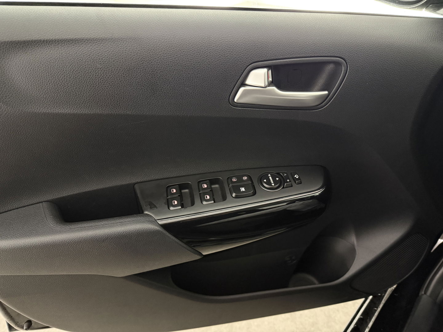 Kia Picanto 1.2 Dynamic line | Camera | Carplay | Stoel/Stuur verwarmd | Cruise | Parkeersens.