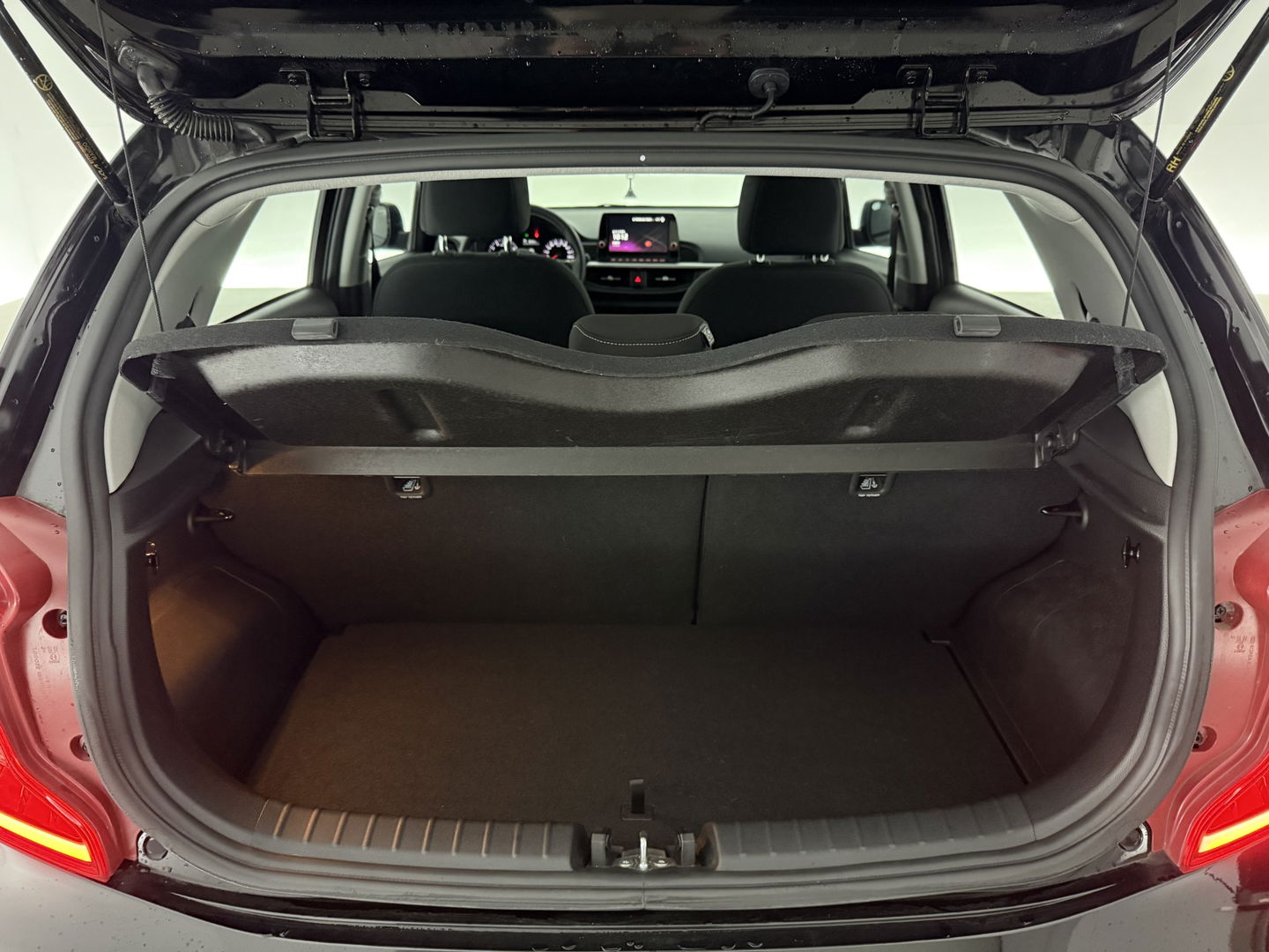 Kia Picanto 1.2 Dynamic line | Camera | Carplay | Stoel/Stuur verwarmd | Cruise | Parkeersens.