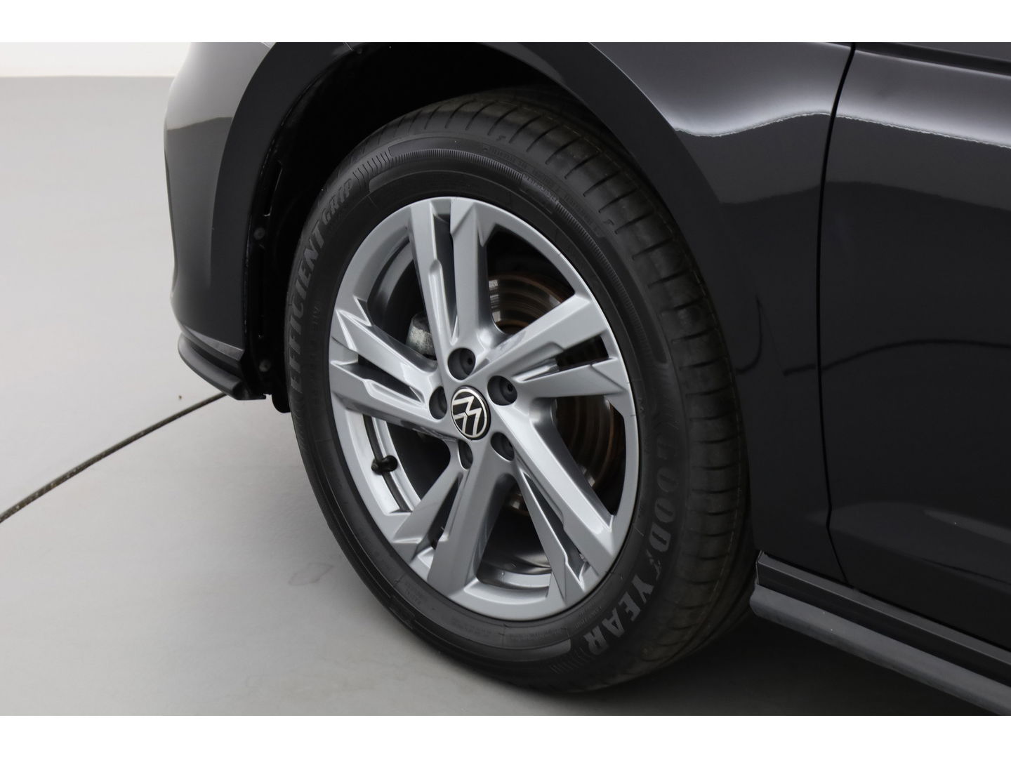 Volkswagen Polo 1.0 TSI R-Line DSG | Apple CarPlay | Camera | Keyless | IQ. Light | Stoelverw. | Adapt. Cruise