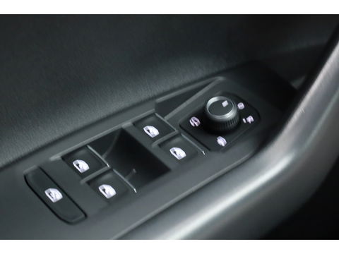 Volkswagen Polo 1.0 TSI R-Line DSG | Apple CarPlay | Camera | Keyless | IQ. Light | Stoelverw. | Adapt. Cruise