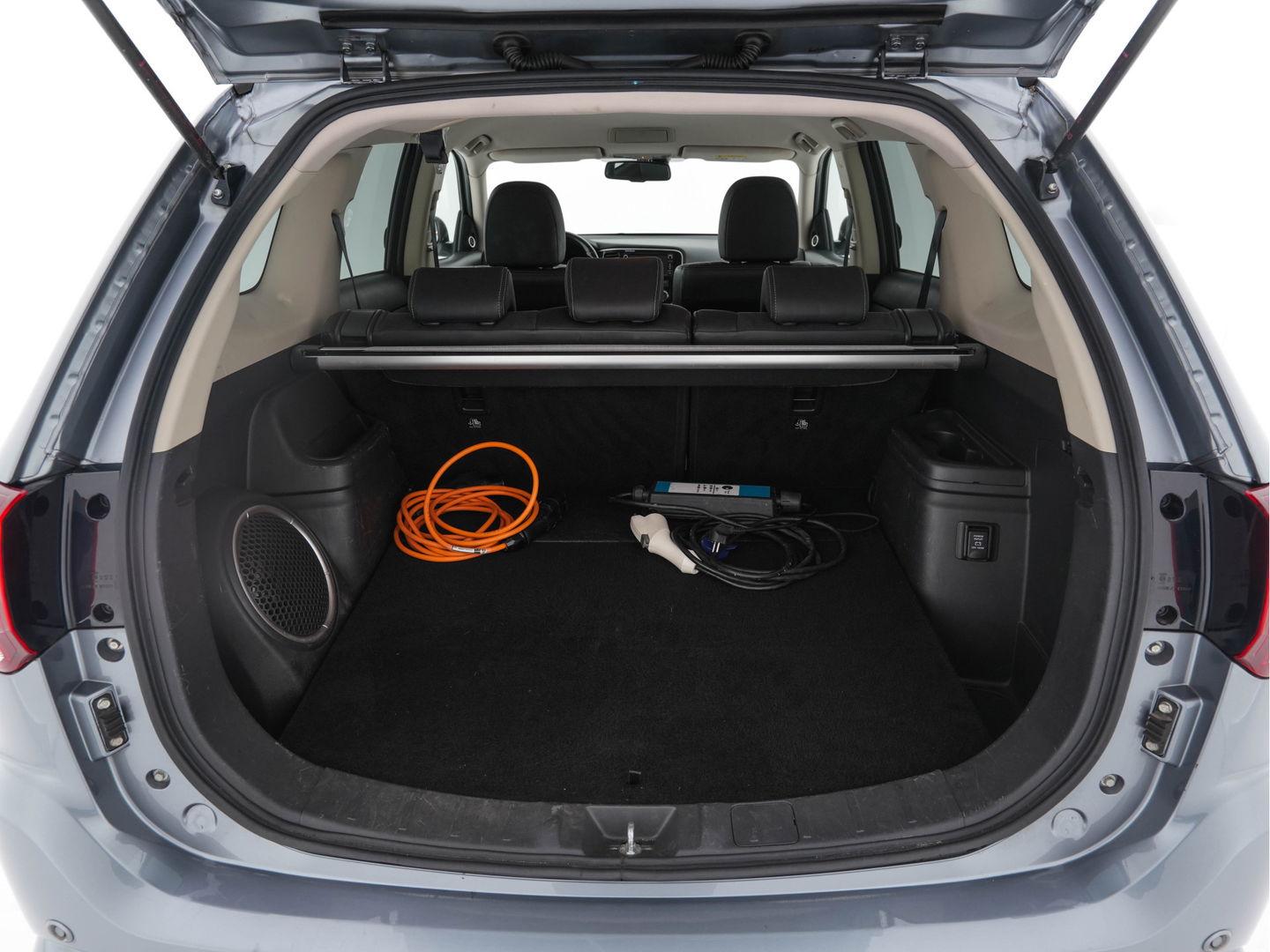 Mitsubishi Outlander 2.0 PHEV Executive Edition Aut.  *LEATHER-MICROFIBRE | ROCKFORD-AUDIO | NAVI-FULLMAP | KEYLESS | CAMERA | HEATED-COMFORTSEATS | ECC | SHIFT-PADDLES | PDC | CRUISE | PRIVACY-GLASS | 18''ALU *
