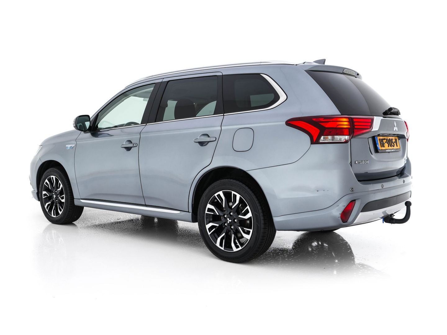 Mitsubishi Outlander 2.0 PHEV Executive Edition Aut.  *LEATHER-MICROFIBRE | ROCKFORD-AUDIO | NAVI-FULLMAP | KEYLESS | CAMERA | HEATED-COMFORTSEATS | ECC | SHIFT-PADDLES | PDC | CRUISE | PRIVACY-GLASS | 18''ALU *