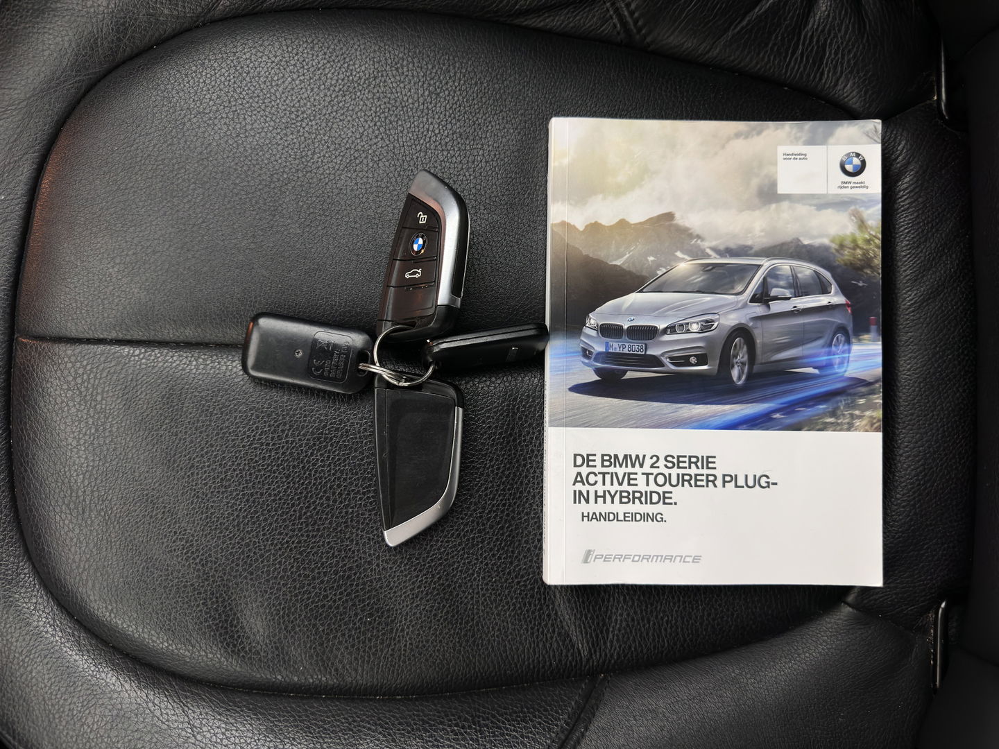 BMW 2 Serie Active Tourer 225xe iPerformance Executive Plug-In Aut. *LUXURY-LEATHER | FULL-LED | NAVI-FULLMAP | PRIVACY-GLASS | ECC | COMFORT-SEATS | PDC | CRUISE | 17''ALU*