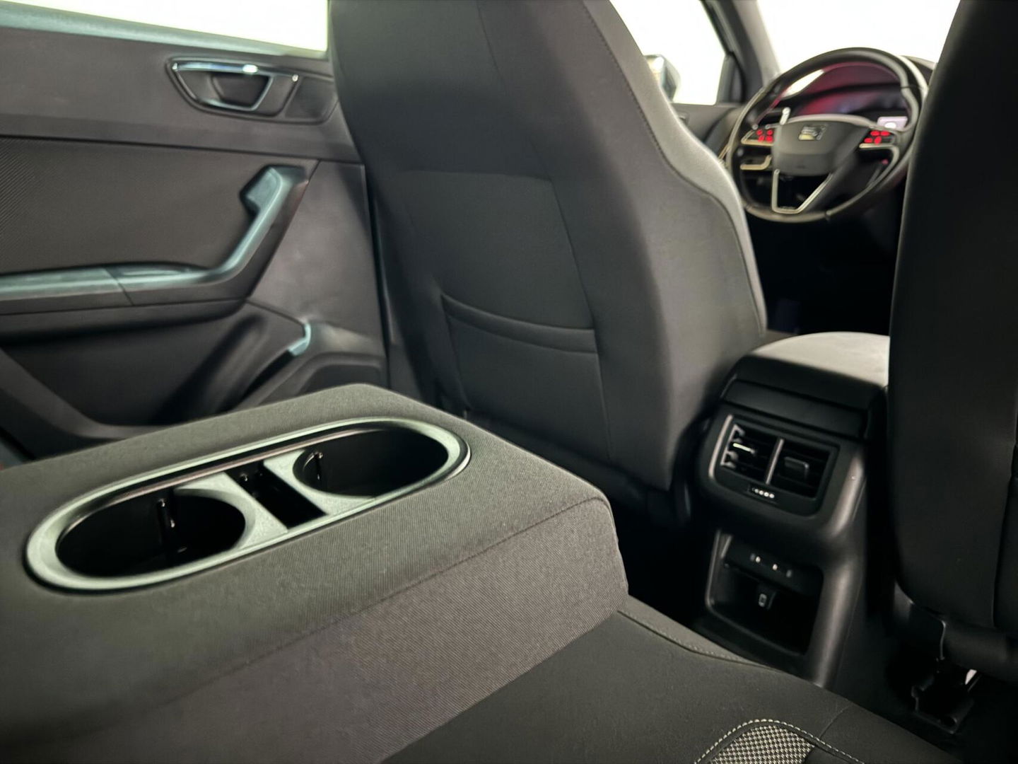 SEAT Ateca 1.5 TSI Xcellence ACC CarPlay DSG Camera Trekh. Stoelverwar.