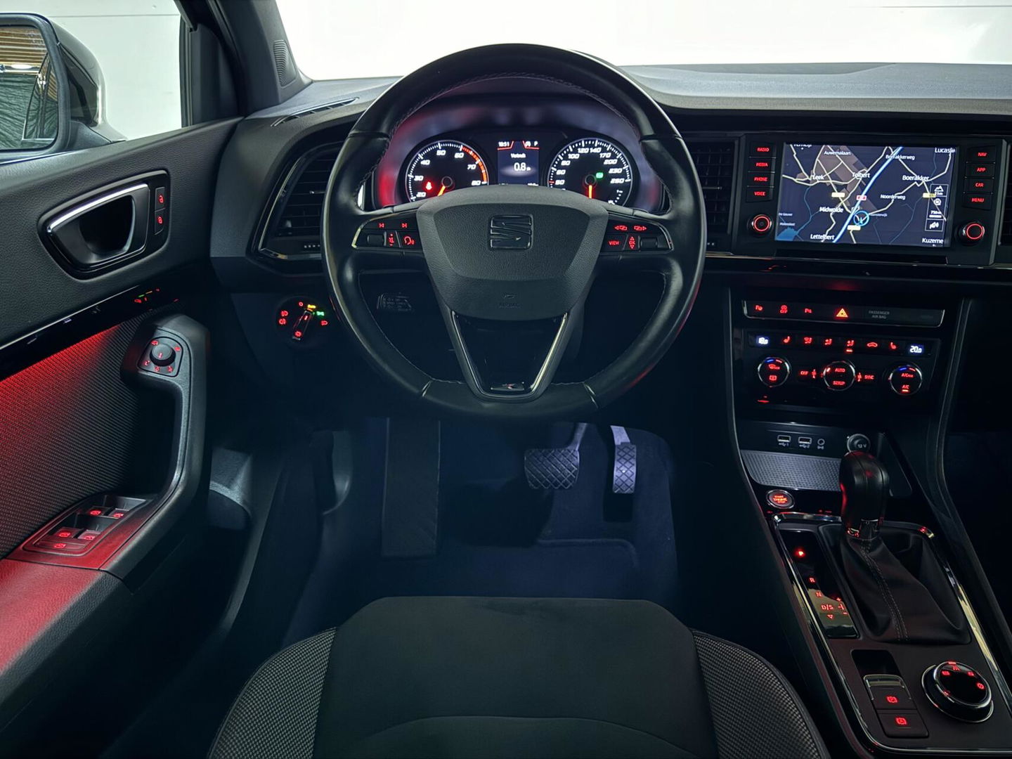 SEAT Ateca 1.5 TSI Xcellence ACC CarPlay DSG Camera Trekh. Stoelverwar.