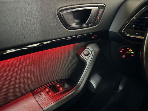 SEAT Ateca 1.5 TSI Xcellence ACC CarPlay DSG Camera Trekh. Stoelverwar.
