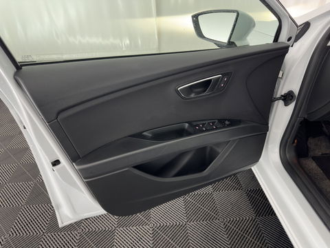 SEAT Leon 1.0 EcoTSI Style Connect *FULL-LED | NAVI-FULLMAP | COMFORT-SEATS | CAMERA | ECC | PDC | CRUISE | PRIVACY-GLASS | 16''ALU*