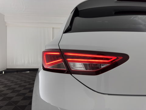SEAT Leon 1.0 EcoTSI Style Connect *FULL-LED | NAVI-FULLMAP | COMFORT-SEATS | CAMERA | ECC | PDC | CRUISE | PRIVACY-GLASS | 16''ALU*