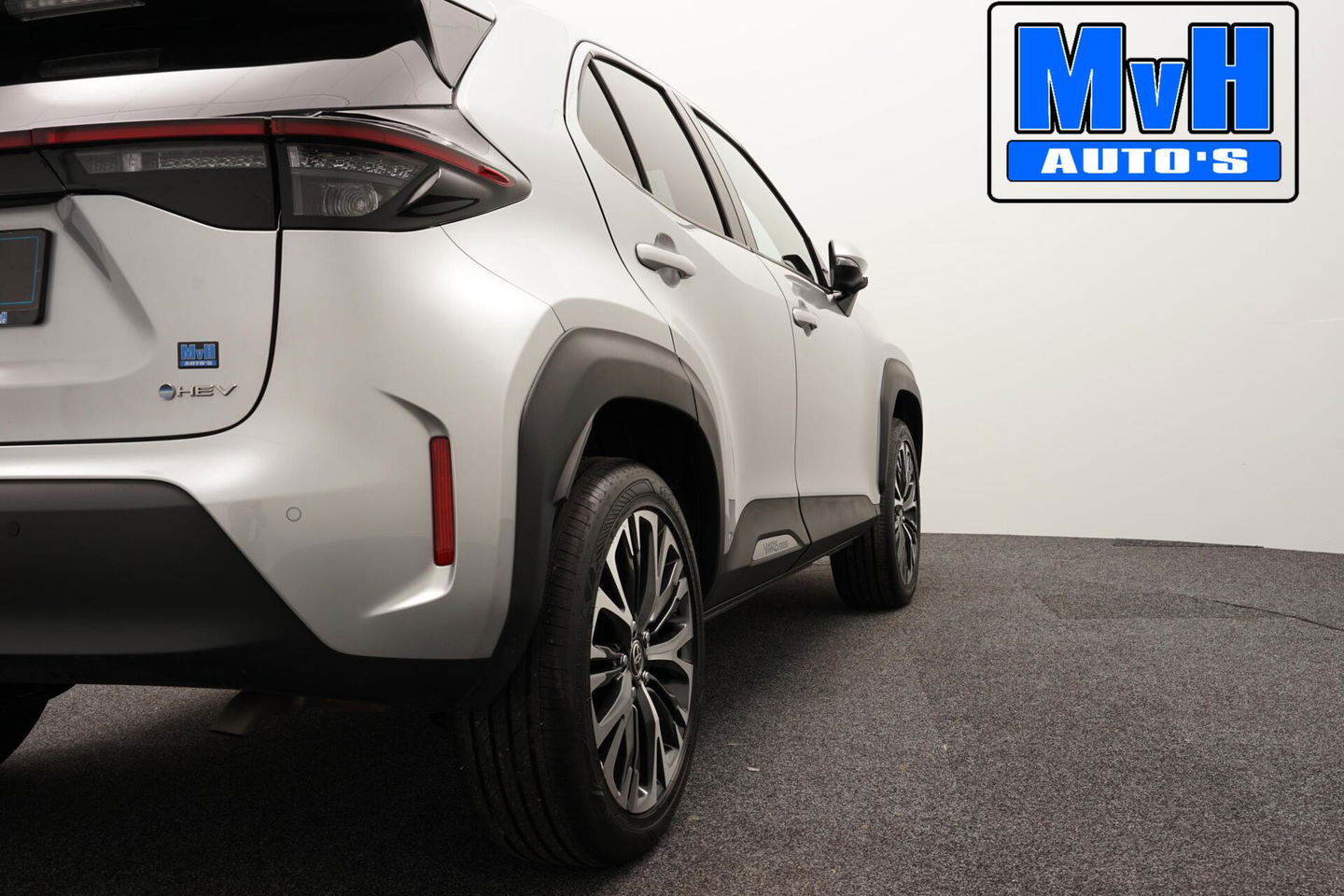 Toyota Yaris Cross 1.5 Hybrid 130 Executive|STUUR/STOELVERW.