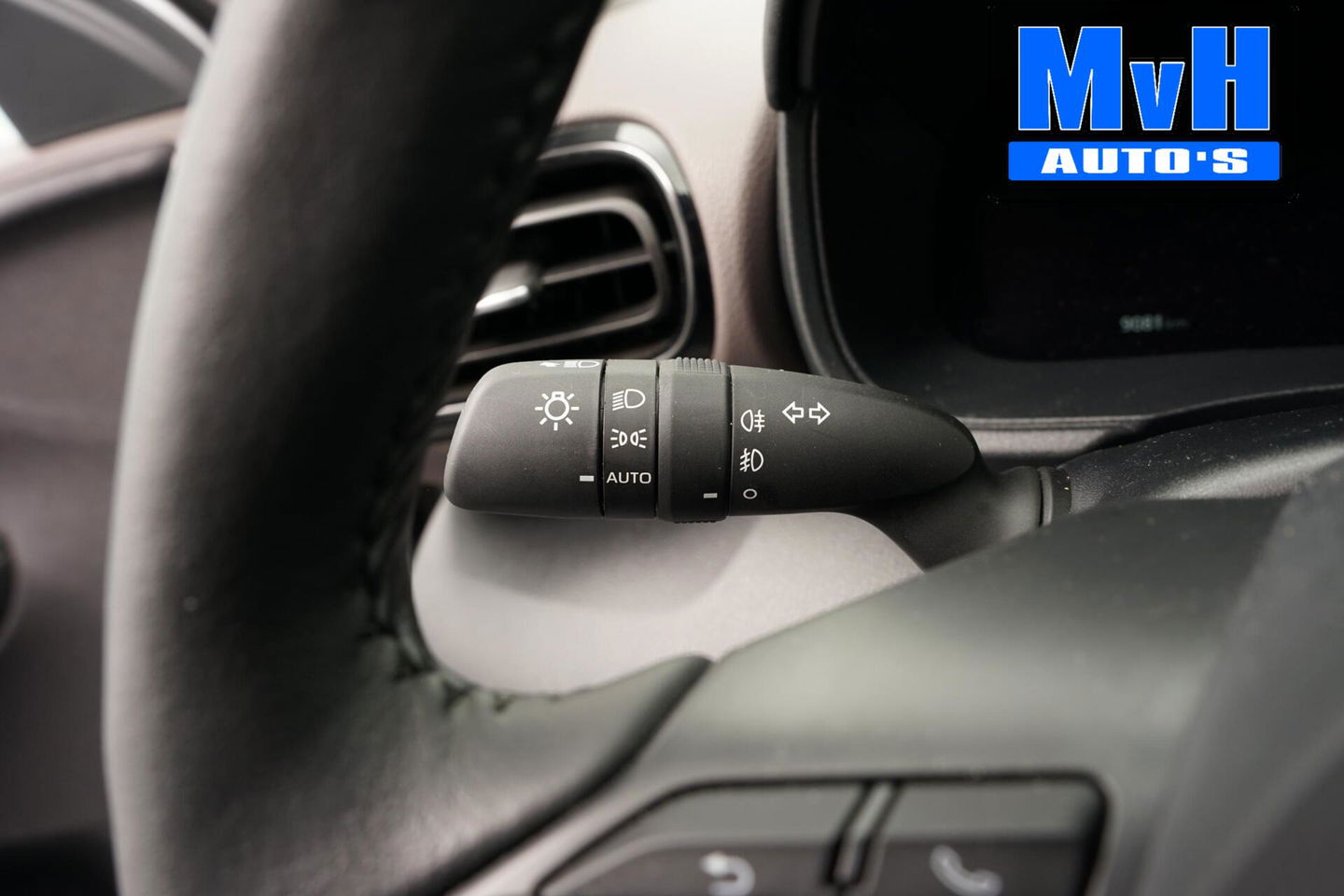 Toyota Yaris Cross 1.5 Hybrid 130 Executive|STUUR/STOELVERW.