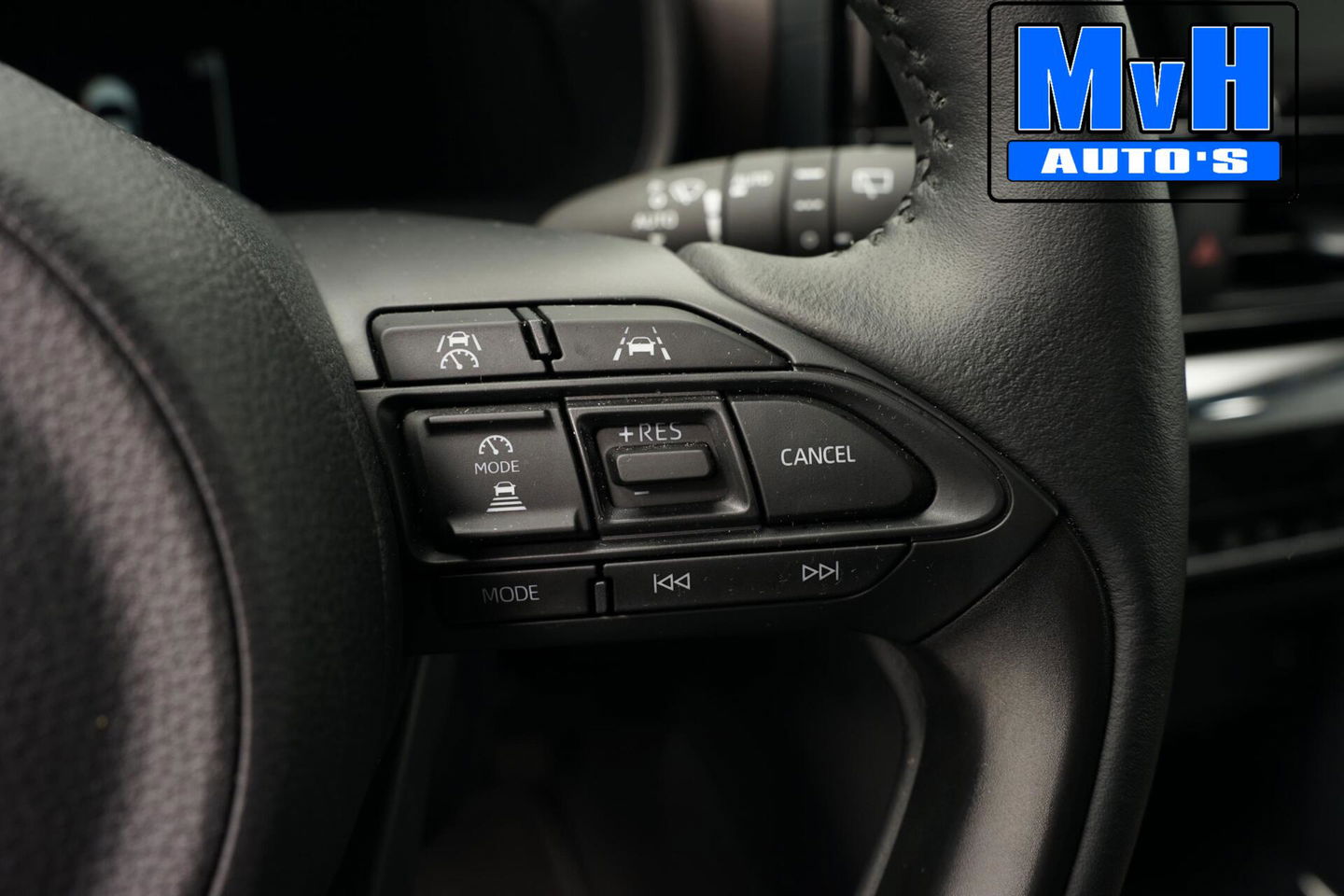 Toyota Yaris Cross 1.5 Hybrid 130 Executive|STUUR/STOELVERW.