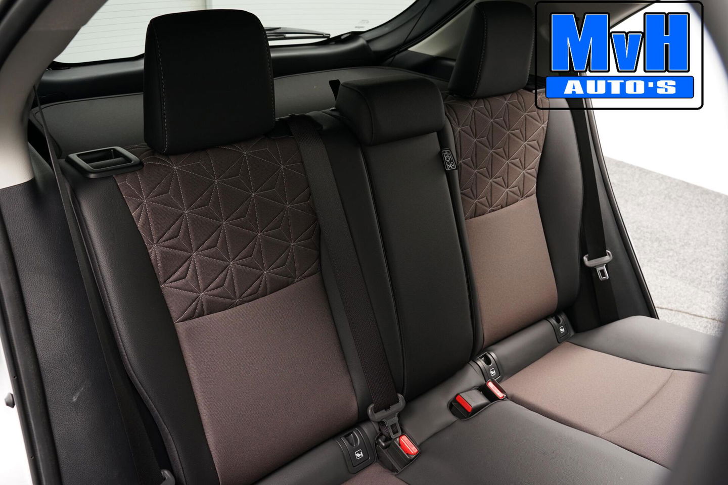 Toyota Yaris Cross 1.5 Hybrid 130 Executive|STUUR/STOELVERW.