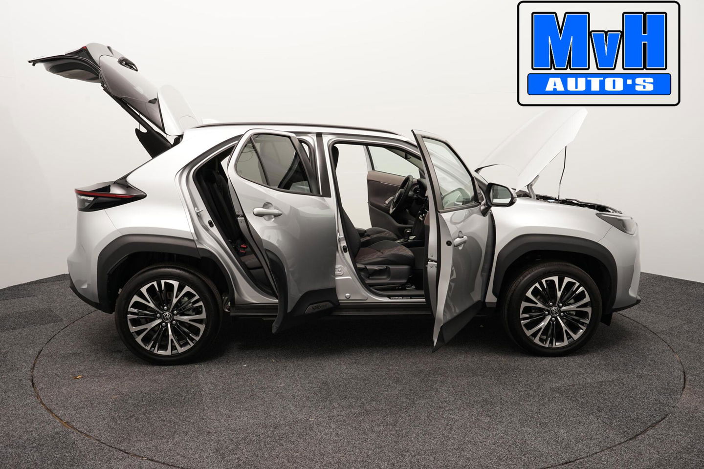 Toyota Yaris Cross 1.5 Hybrid 130 Executive|STUUR/STOELVERW.