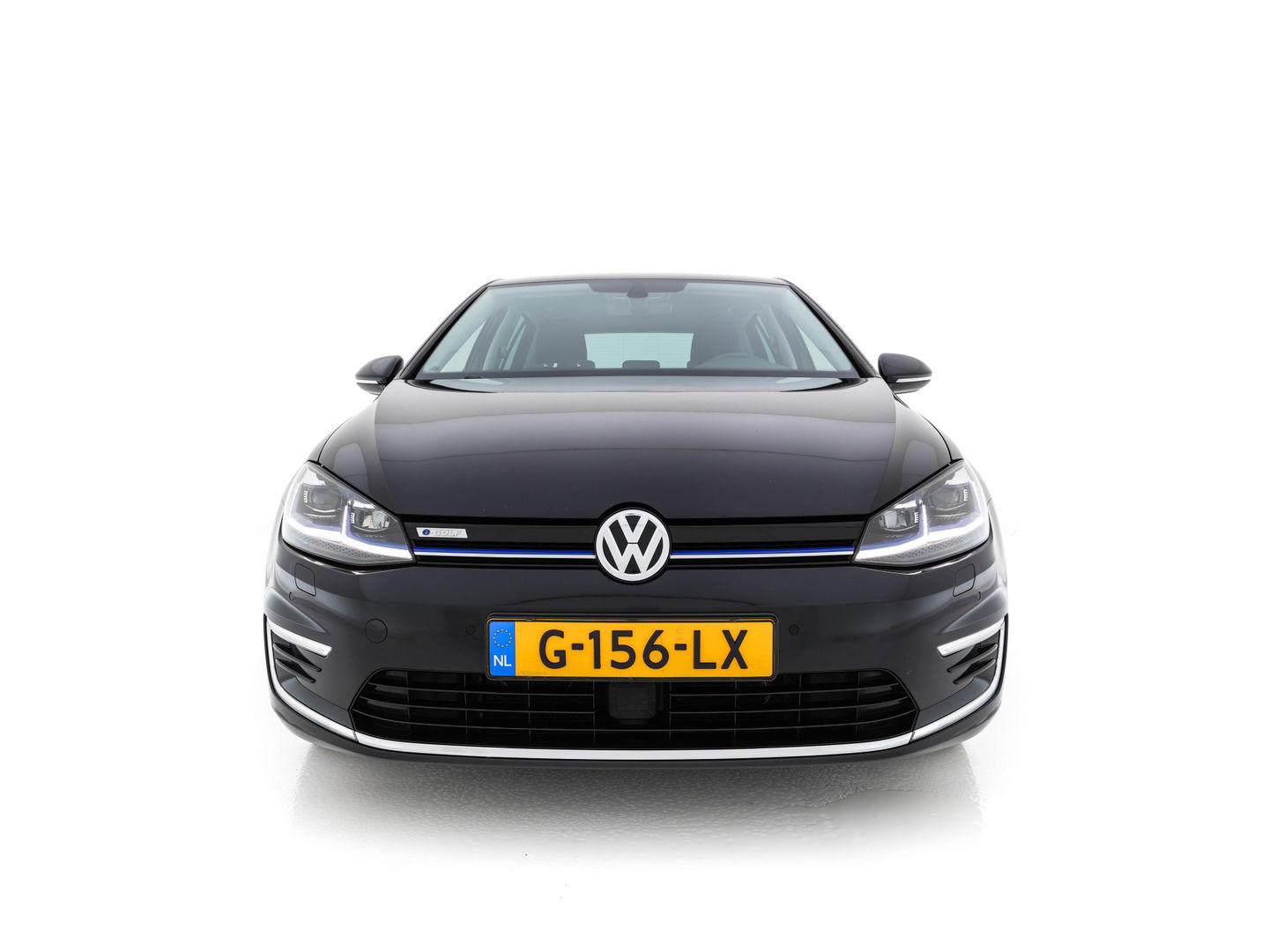 Volkswagen e-Golf E-DITION {SOH-84%} (INCL-BTW) Aut.*HEAT-PUMP | LUXURY-LEATHER | FULL-LED | DIGI-COCKPIT | NAVI-FULLMAP | HEATED-SPORTSEATS | CAMERA | DAB+ | AMBIENT-LIGHT | PRIVACY-GLASS | CCS-FASTLOADER | 16''ALU*