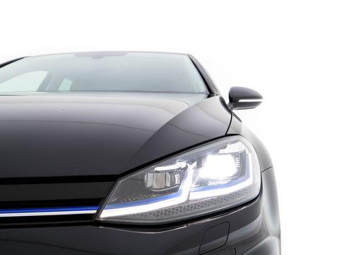 Volkswagen e-Golf E-DITION {SOH-84%} (INCL-BTW) Aut.*HEAT-PUMP | LUXURY-LEATHER | FULL-LED | DIGI-COCKPIT | NAVI-FULLMAP | HEATED-SPORTSEATS | CAMERA | DAB+ | AMBIENT-LIGHT | PRIVACY-GLASS | CCS-FASTLOADER | 16''ALU*