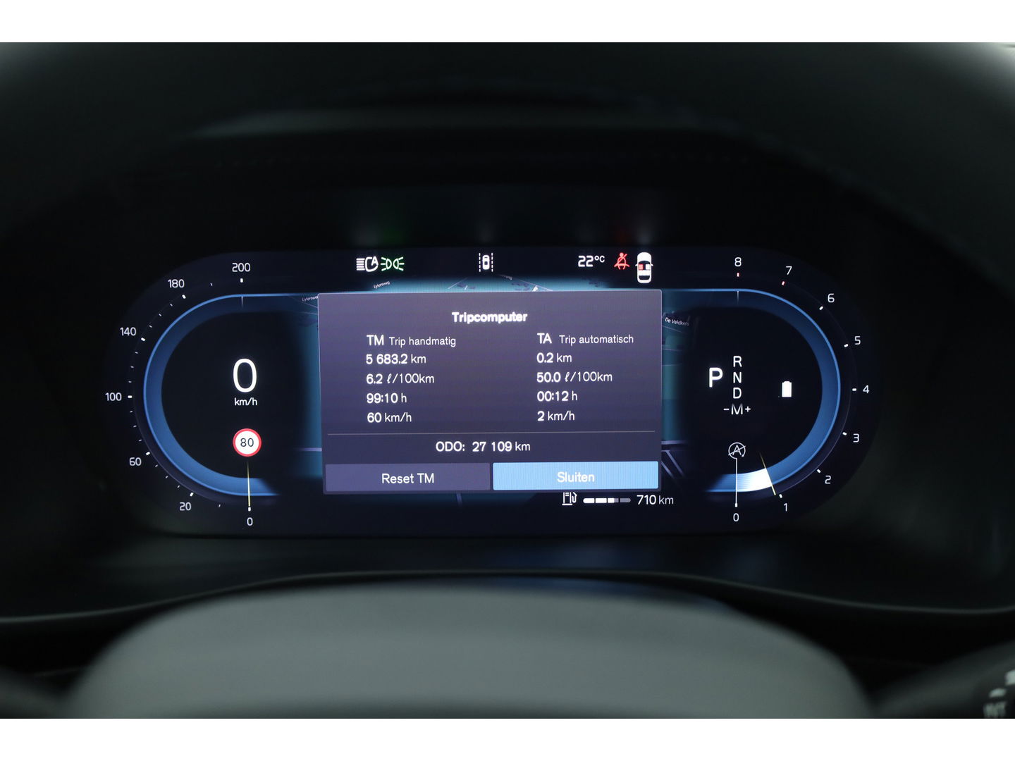 Volvo XC40 2.0 B3 Plus Dark | ACC | elek. stoelen | camera | 4x stoel + stuurvew. |