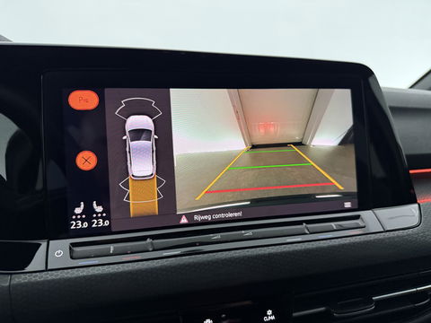 Volkswagen Golf 2.0 TSI 245PK GTI | Camera | HuD | H/K | Virtual | Keyless | Sfeer | Carplay | Winterpakket