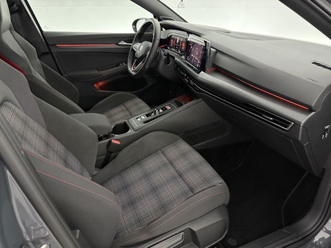 Volkswagen Golf 2.0 TSI 245PK GTI | Camera | HuD | H/K | Virtual | Keyless | Sfeer | Carplay | Winterpakket