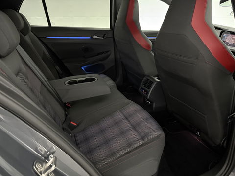 Volkswagen Golf 2.0 TSI 245PK GTI | Camera | HuD | H/K | Virtual | Keyless | Sfeer | Carplay | Winterpakket