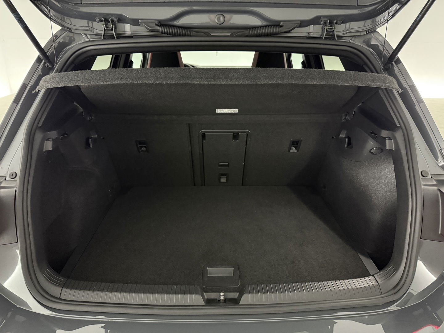 Volkswagen Golf 2.0 TSI 245PK GTI | Camera | HuD | H/K | Virtual | Keyless | Sfeer | Carplay | Winterpakket