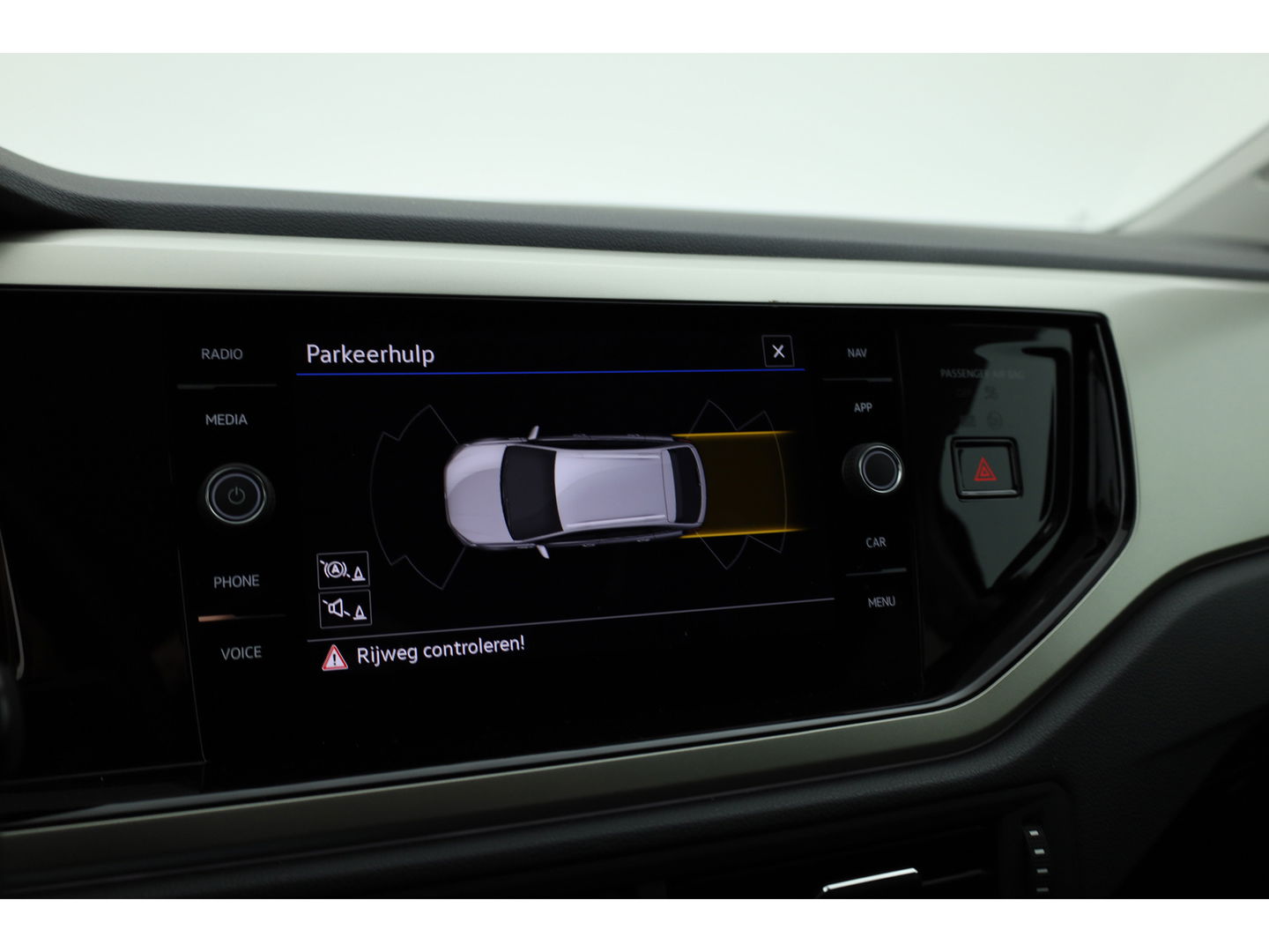 Volkswagen Taigo 1.0 TSI DSG | Navi | Travel Assist | Stoelverw. | Apple CarPlay | PDC
