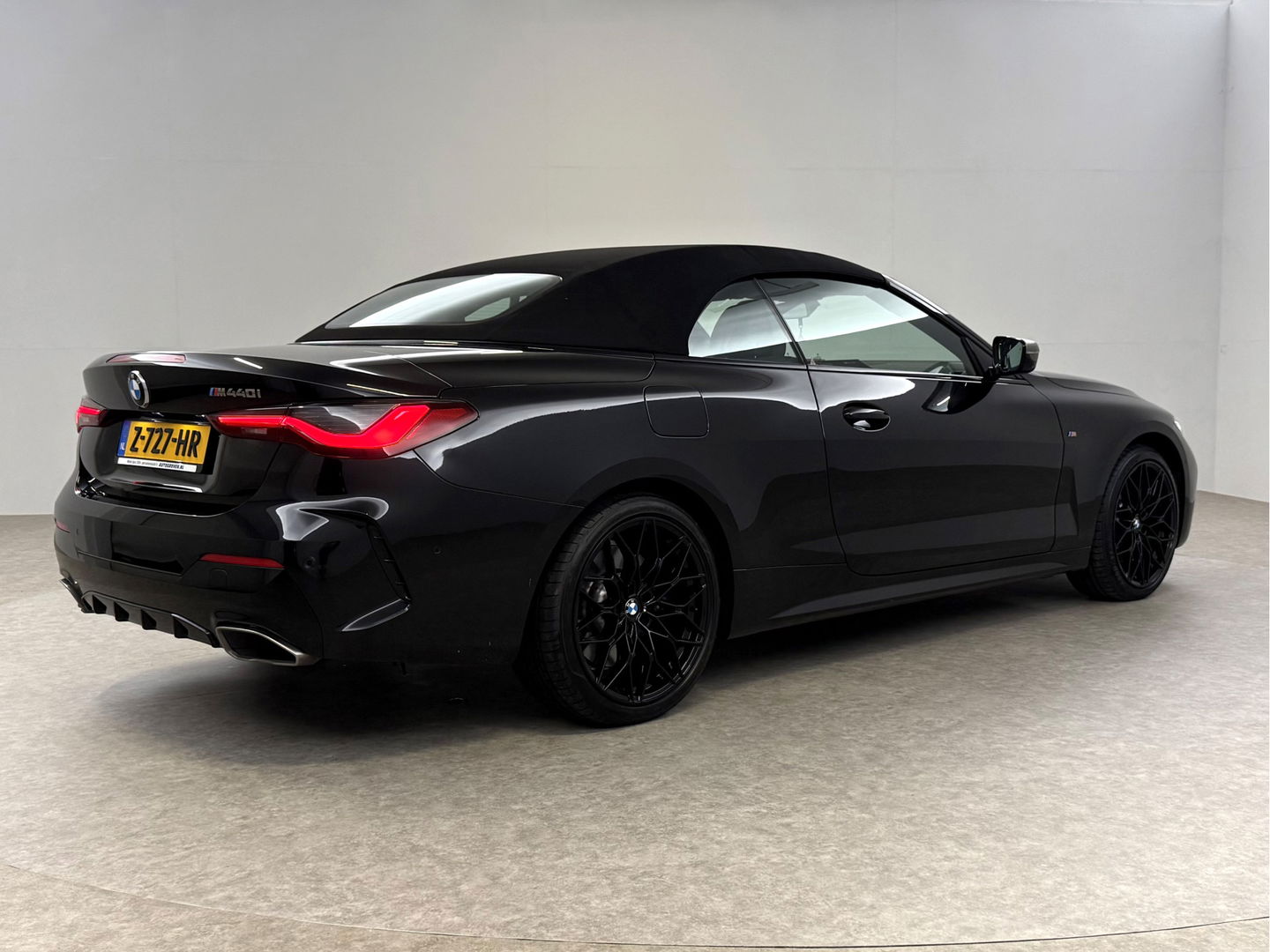 BMW 4 Serie M440i xDrive 374PK M-pakket High Executive | Cabrio | BMW Laser | Memory | Curved Display | H/K | HuD | Sfeer | 360°