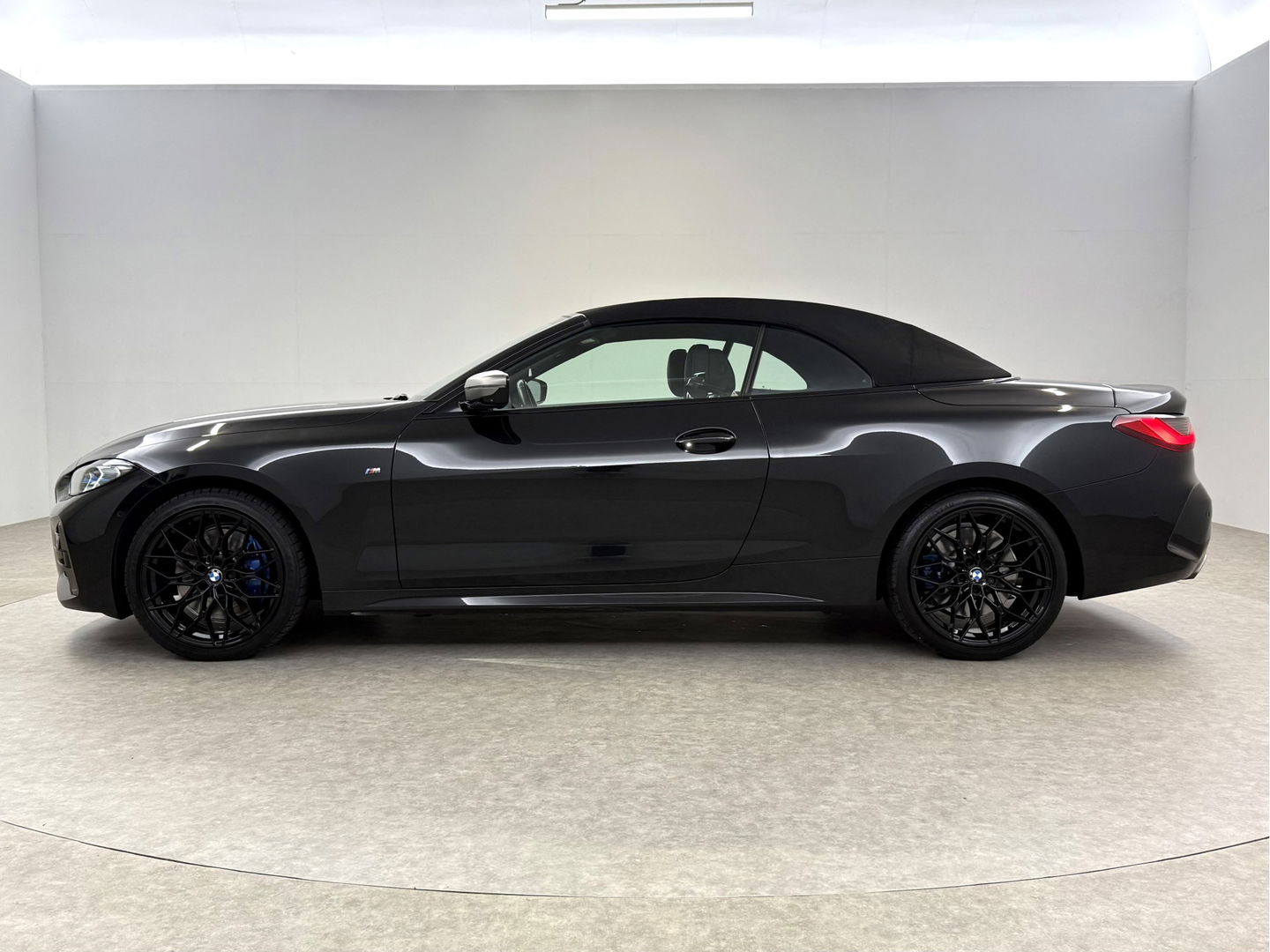 BMW 4 Serie M440i xDrive 374PK M-pakket High Executive | Cabrio | BMW Laser | Memory | Curved Display | H/K | HuD | Sfeer | 360°