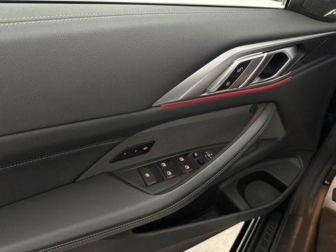 BMW 4 Serie M440i xDrive 374PK M-pakket High Executive | Cabrio | BMW Laser | Memory | Curved Display | H/K | HuD | Sfeer | 360°
