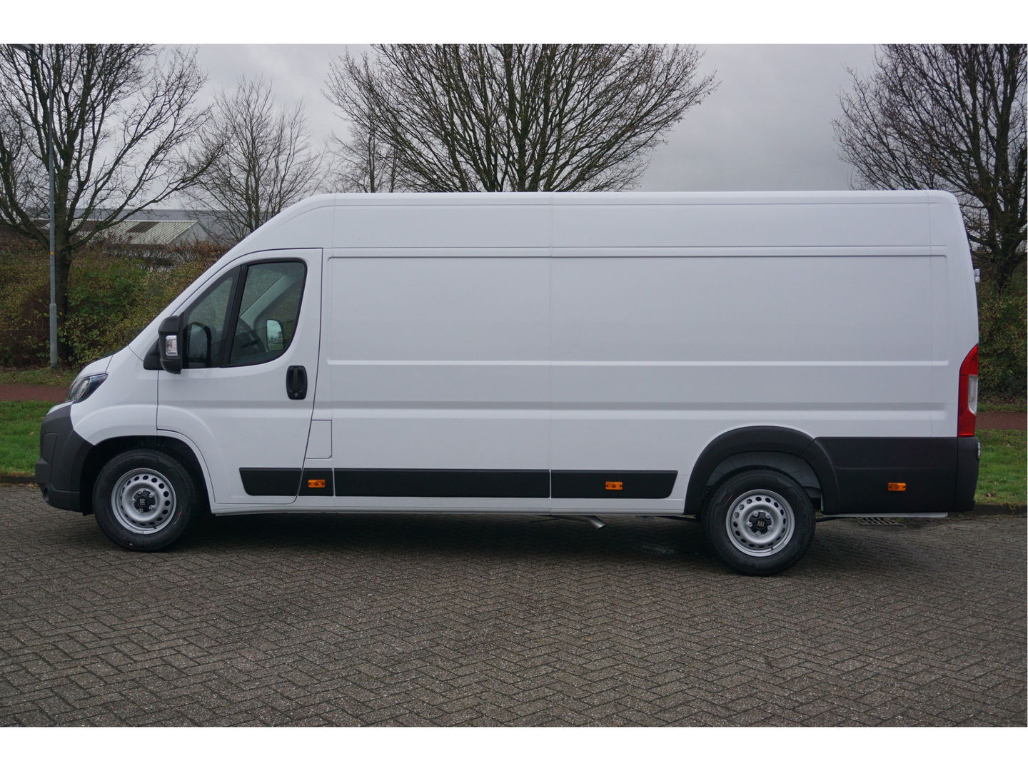 Fiat Ducato Maxi 35 2.2 180PK L4H2 EAT8 AUT BPM VRIJ!! Airco, Camera, LED, Betimmering, 270° Deur!! NR. J01*